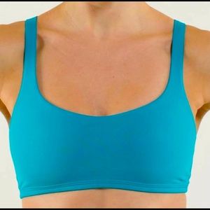 Lululemon free to be bra